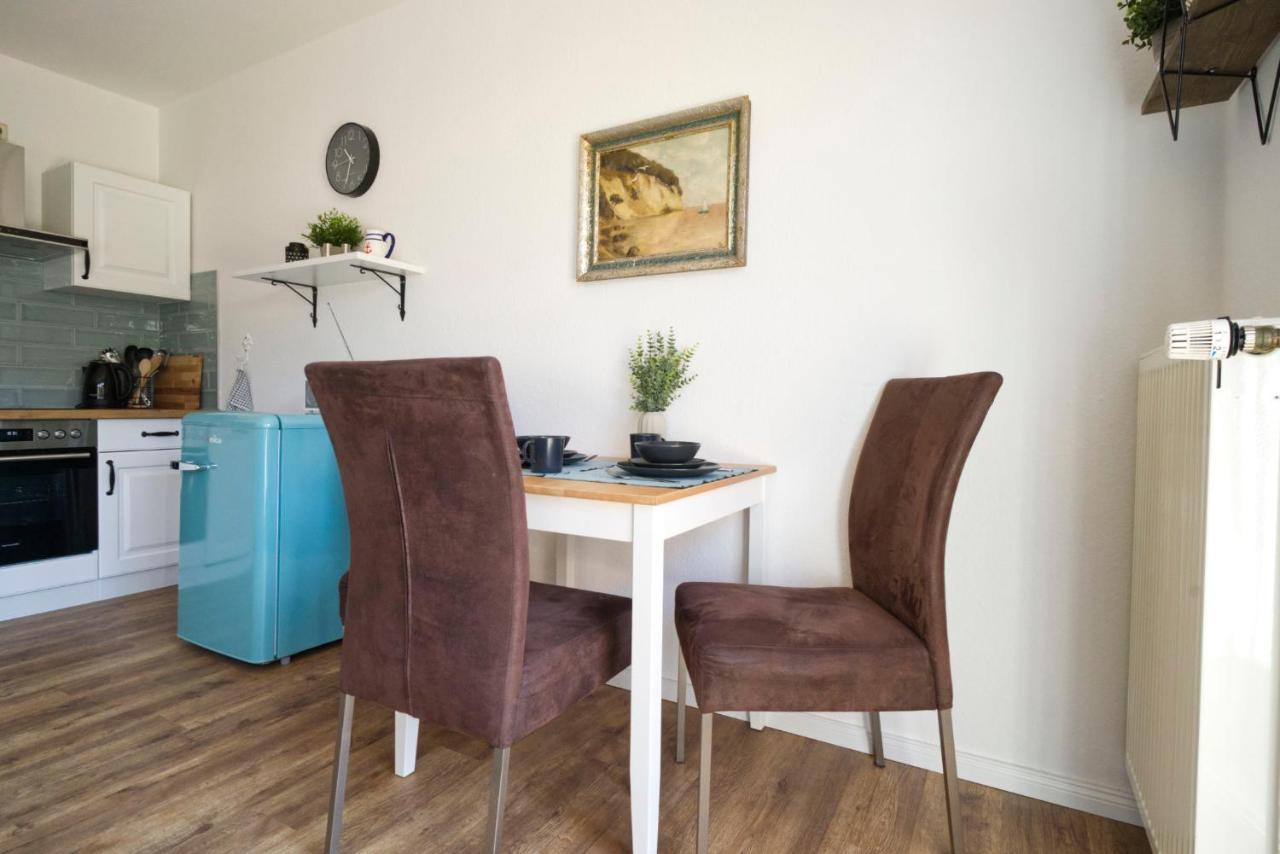 Spatzenkoje Wiek auf Ruegen Luaran gambar